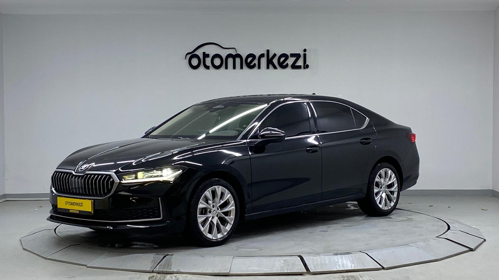 SKODA SUPERB 1